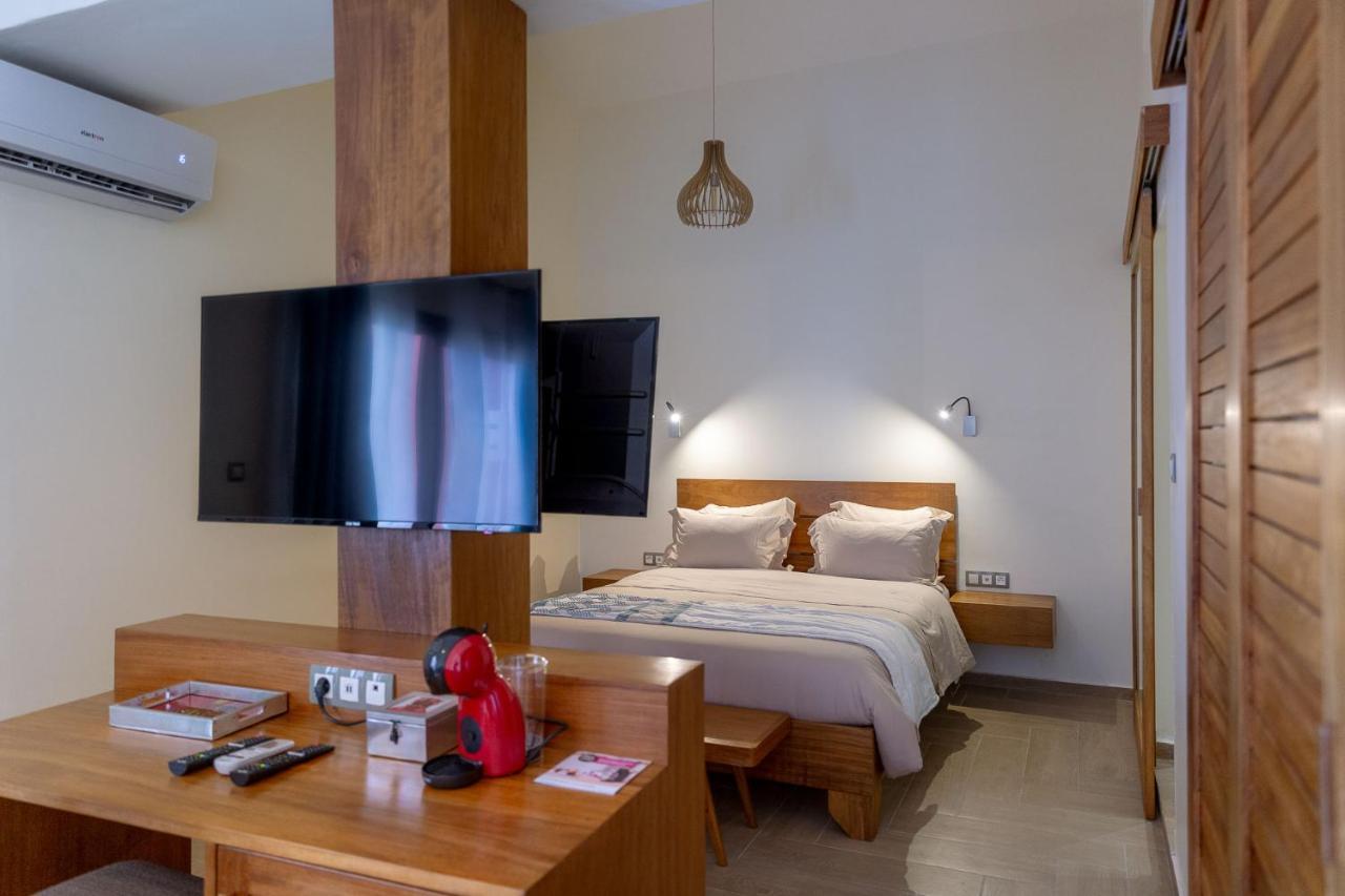 Hotel La Madrague ดาการ์ ภายนอก รูปภาพ